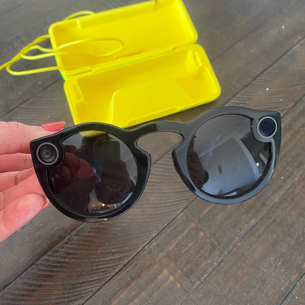Black Snap Spectacles - Picture 2 of 2